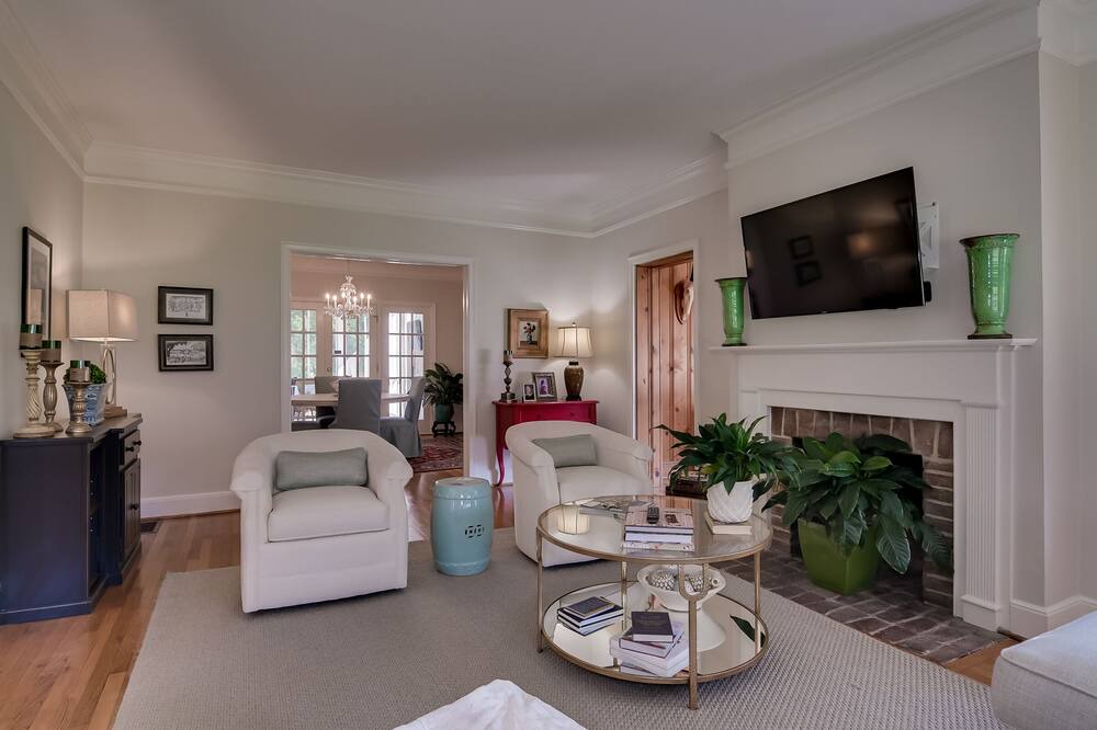 Photo of Bedroom in Forest Hills