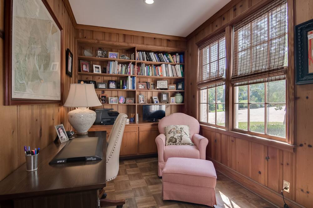 Photo of Bedroom in Forest Hills