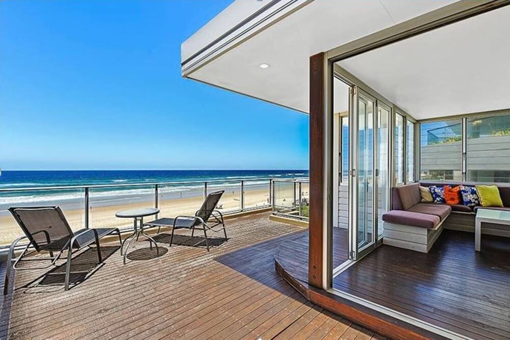 Photo of Others in Main Beach