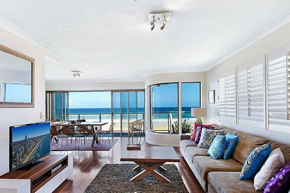 Photo of Others in Main Beach