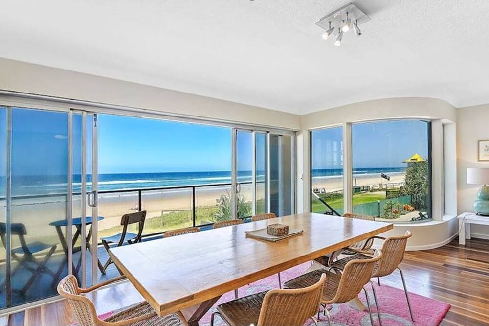 Photo of Others in Main Beach