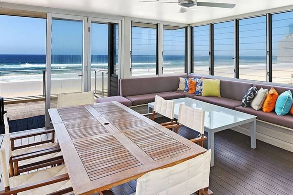 Photo of Others in Main Beach