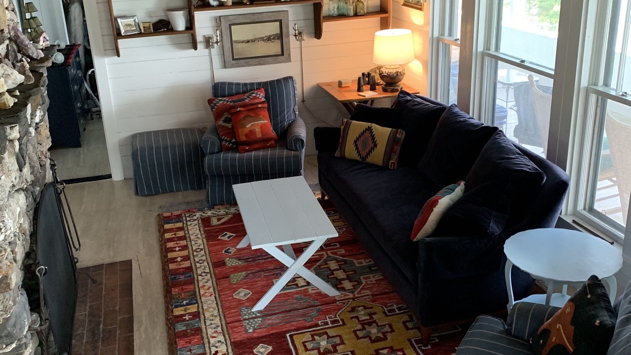 Photo of Livingroom in Bayville