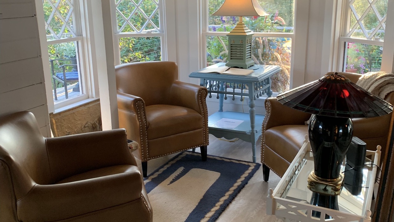 Photo of Livingroom in Bayville