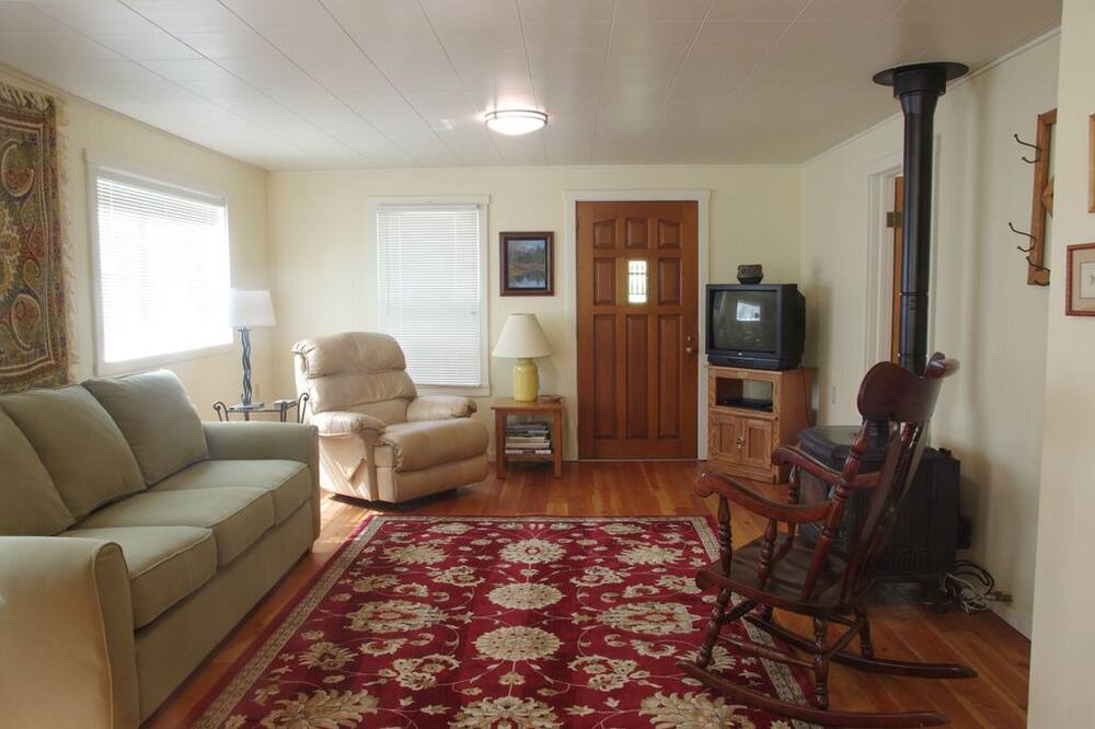 Photo of Livingroom in Conner