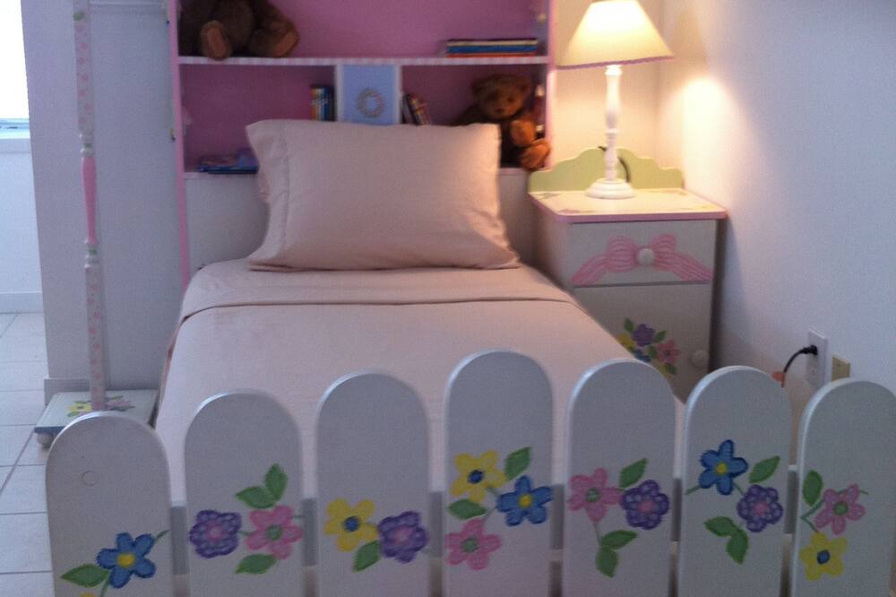 Photo of Bedroom in Seven Coves
