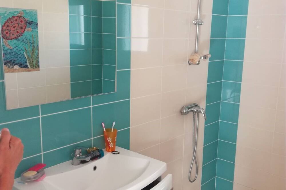 Photo of Bathroom in Saint-Michel-en-l'Herm