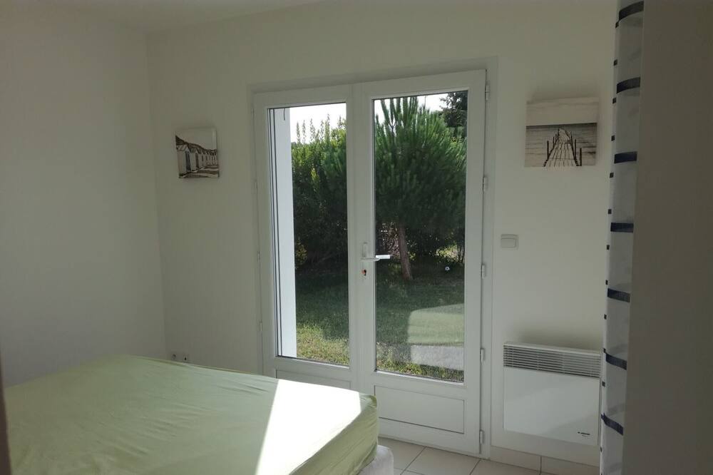 Photo of Bedroom in Saint-Michel-en-l'Herm