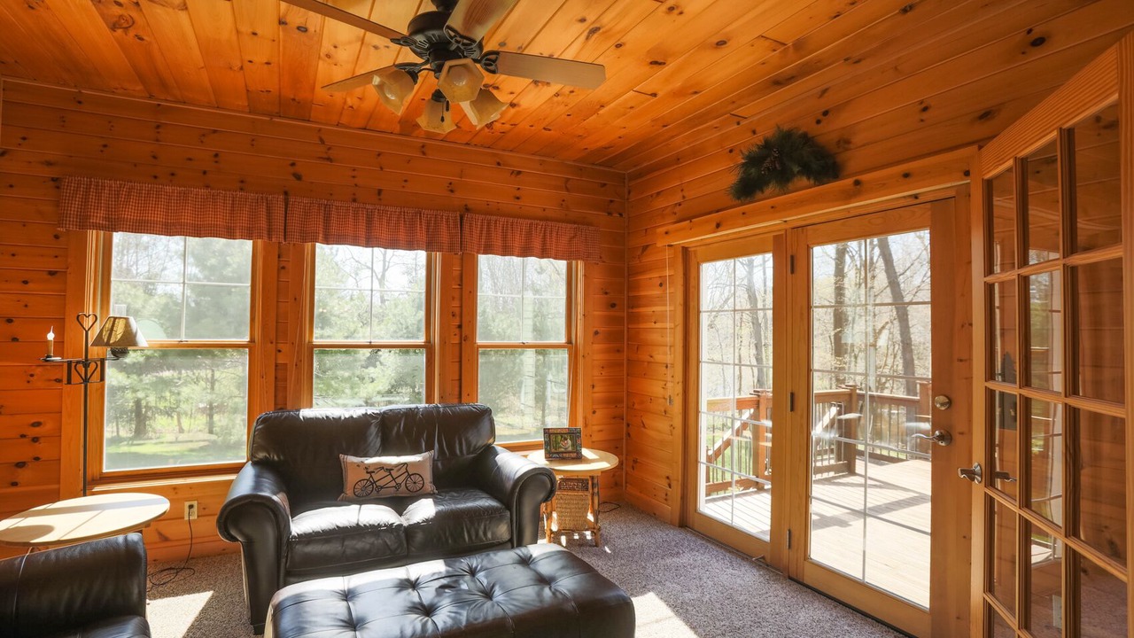Photo of Livingroom in Rockford