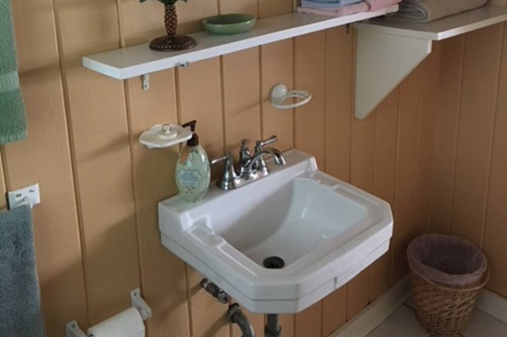 Photo of Bathroom in Alligator Point