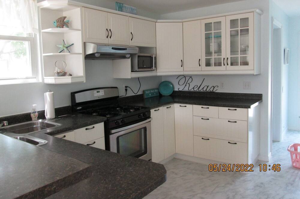 Photo of Kitchen in Grand Bend