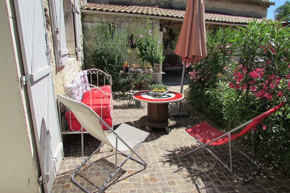 Photo of Patio Balcony in Sauzet