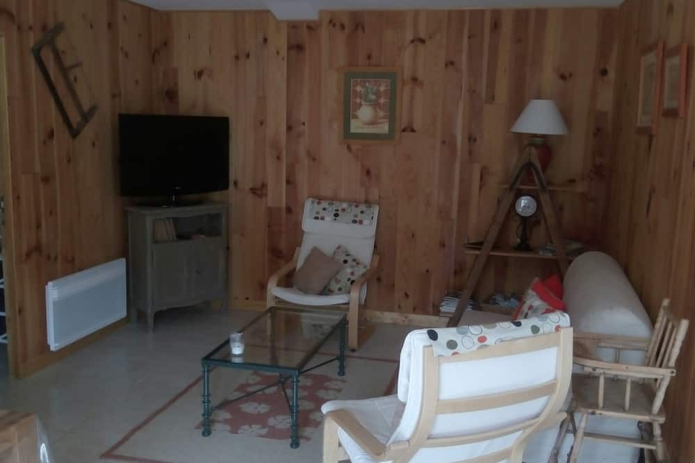 Photo of Livingroom in Sauzet