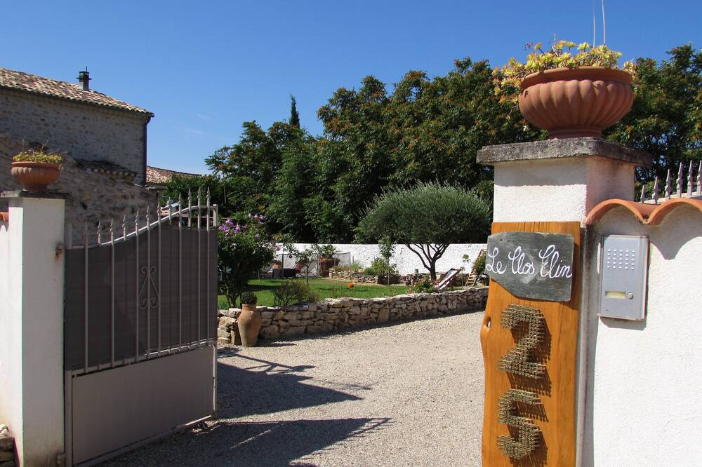 Photo of Others in Sauzet