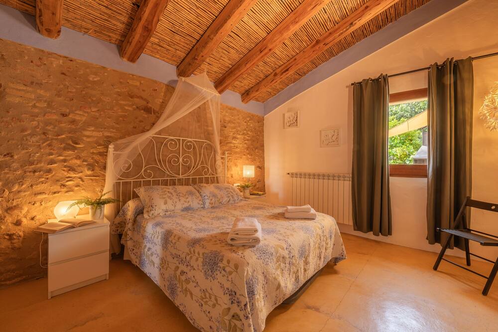 Photo of Bedroom in Sant Esteve de Guialbes