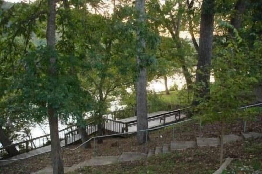 Photo of Outdoor in Lakeview