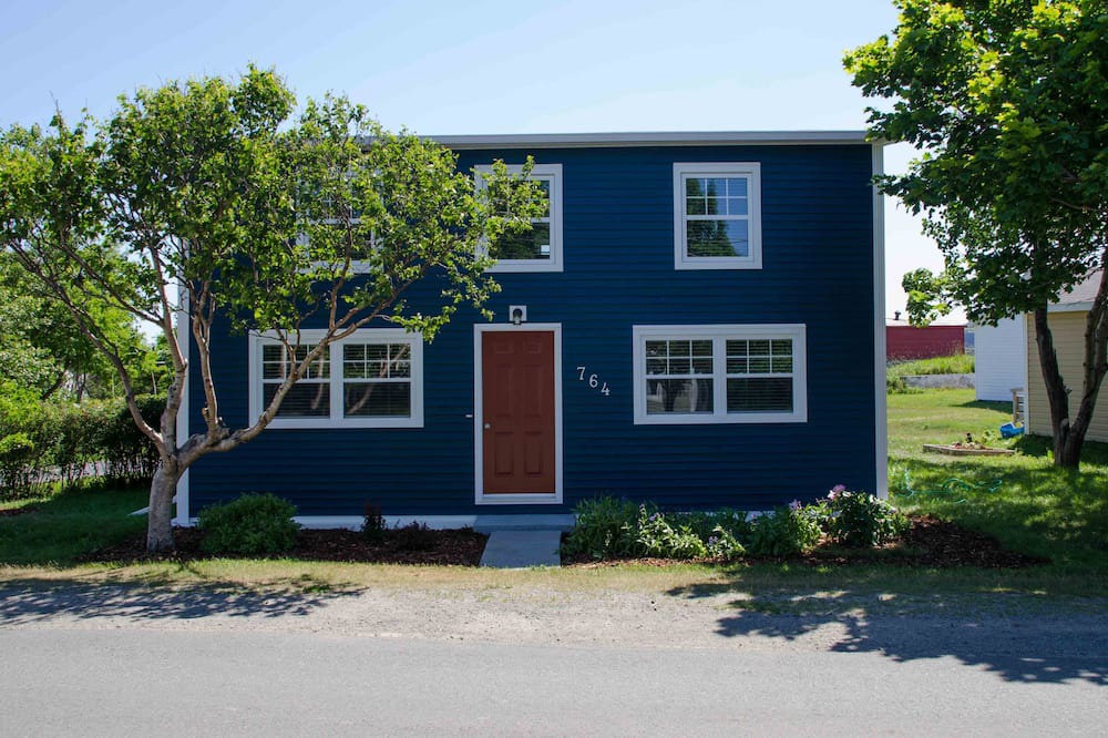 Photo of Others in Pouch Cove