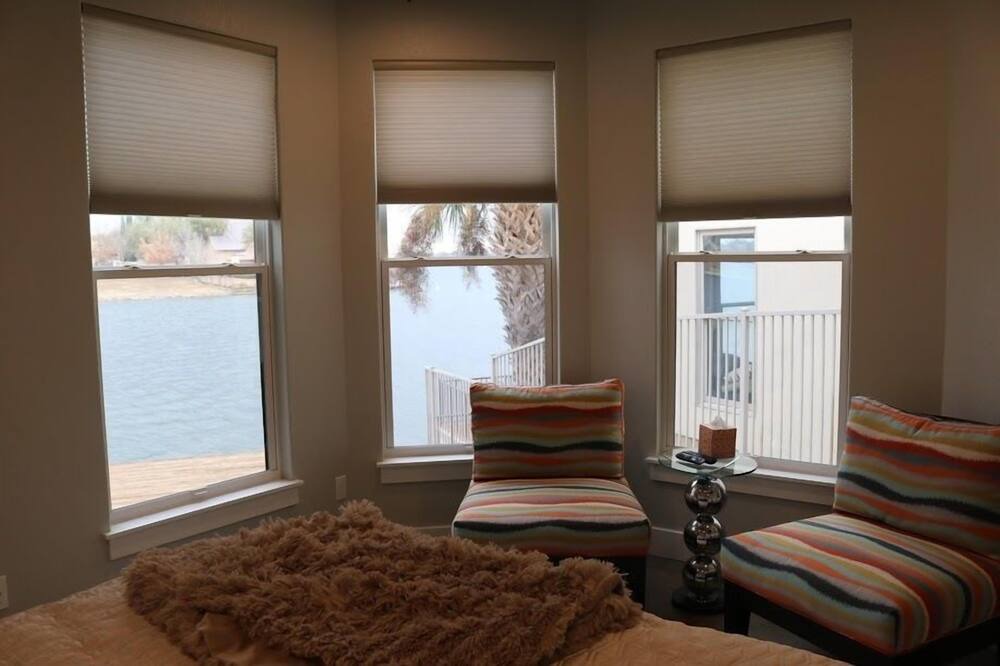 Photo of Bedroom in Horseshoe Bay West