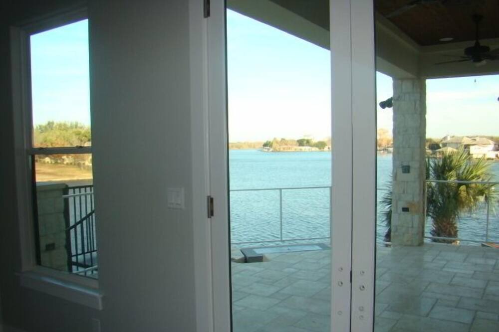 Photo of Bedroom in Horseshoe Bay West