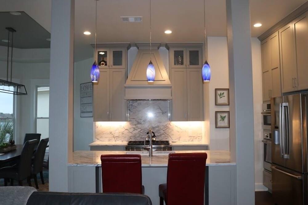 Photo of Kitchen in Horseshoe Bay West