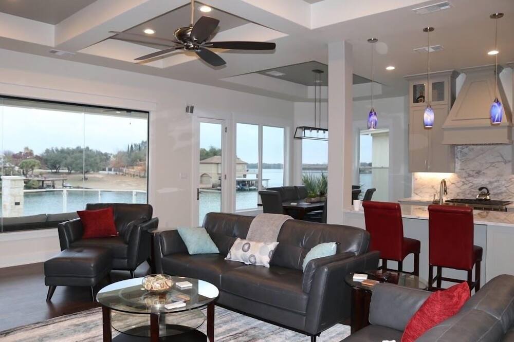 Photo of Outdoor in Horseshoe Bay West
