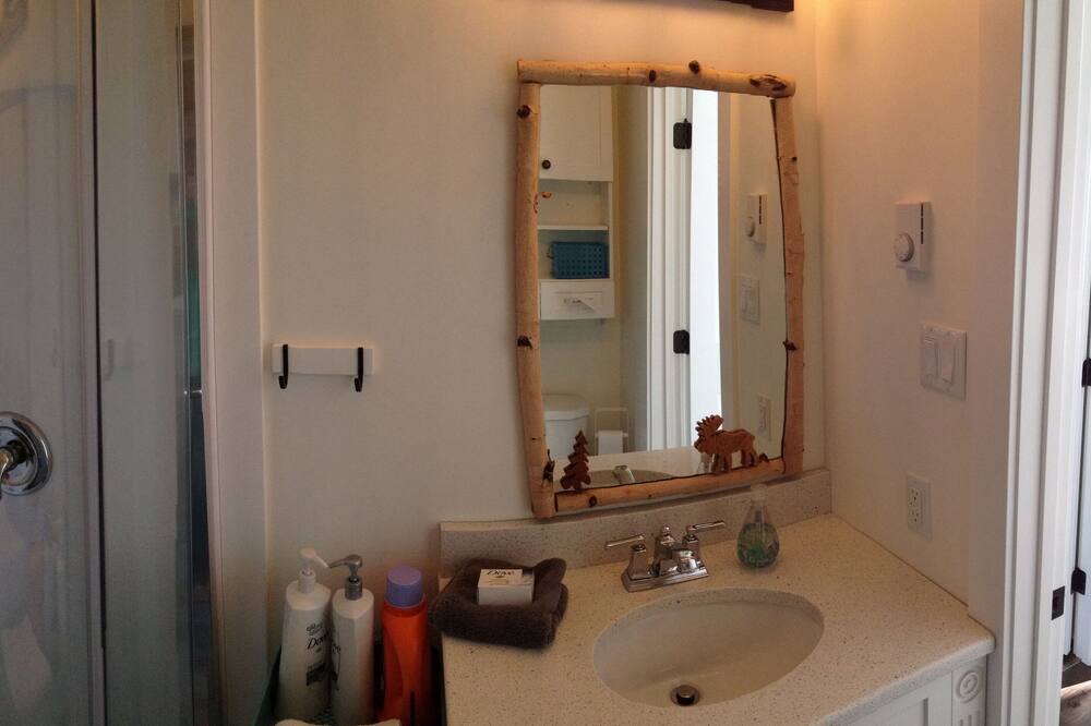 Photo of Bathroom in Kenora