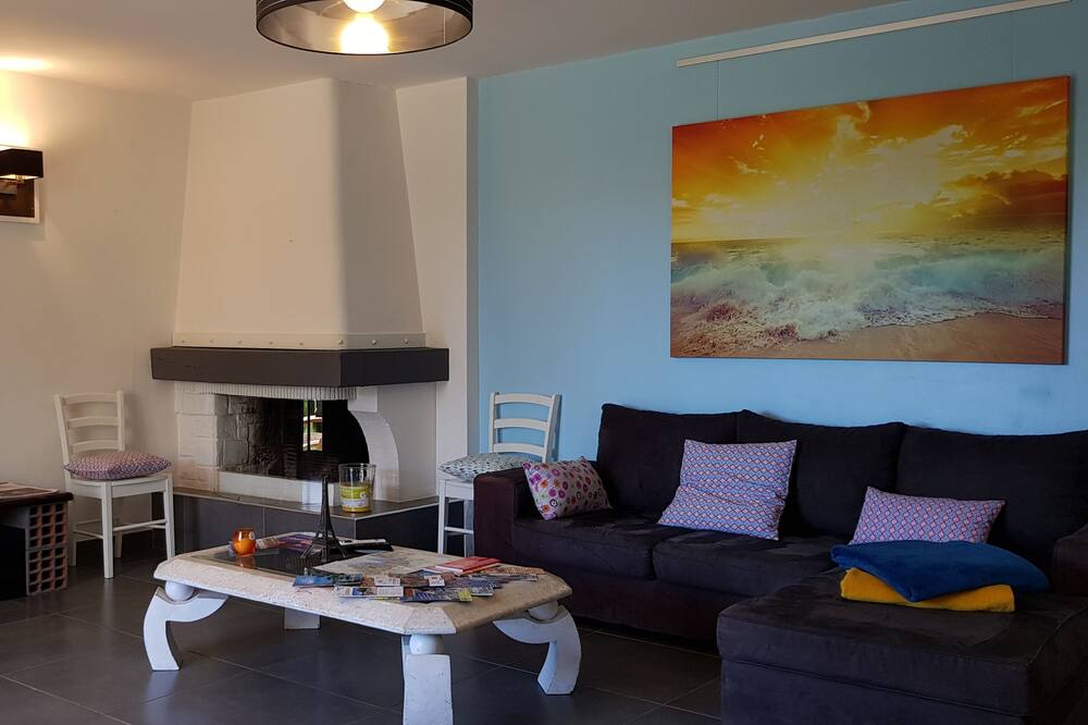 Photo of Livingroom in Montredon-des-Corbieres