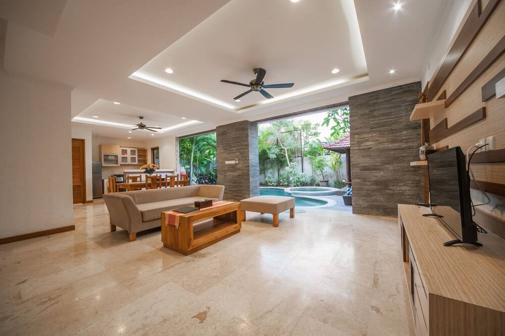 Photo of Livingroom in Nakula