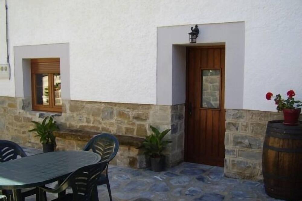 Photo of Patio Balcony in Ibilcieta