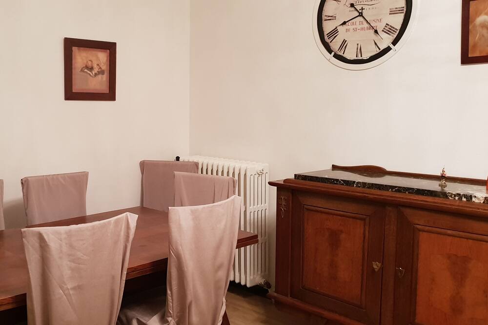 Photo of Kitchen in La Jetee