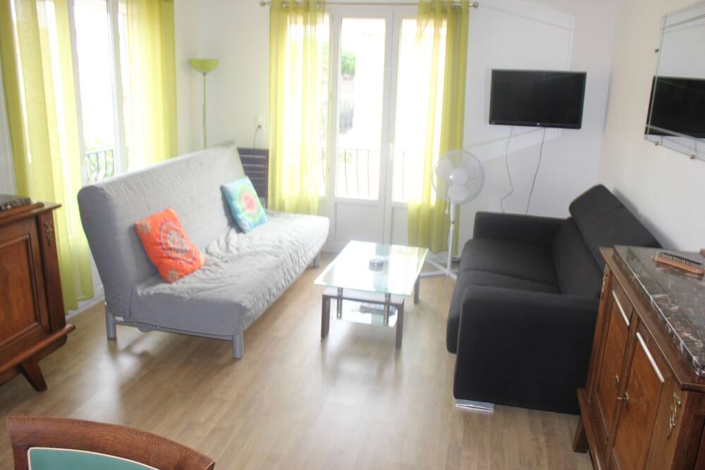 Photo of Livingroom in La Jetee
