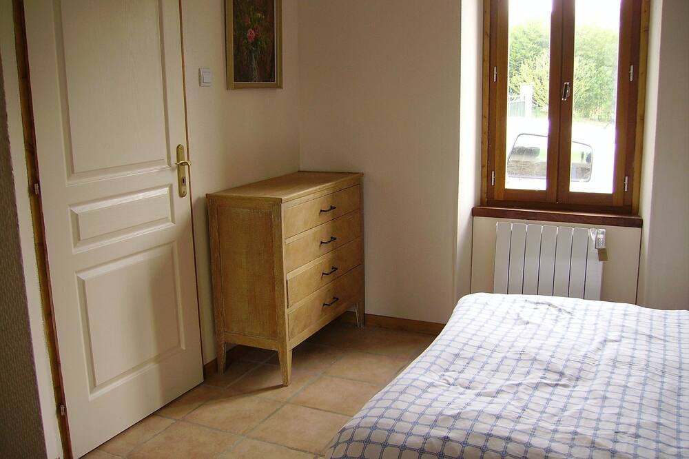 Photo of Bedroom in Marliac