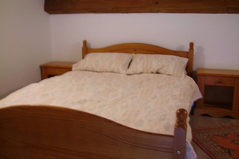 Photo of Bedroom in Marliac
