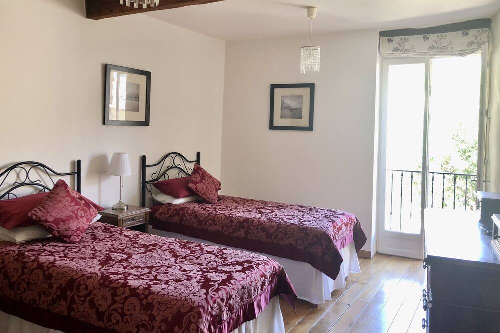 Photo of Bedroom in Lagrasse