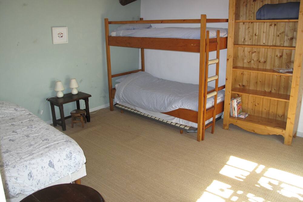 Photo of Bedroom in Calvisson