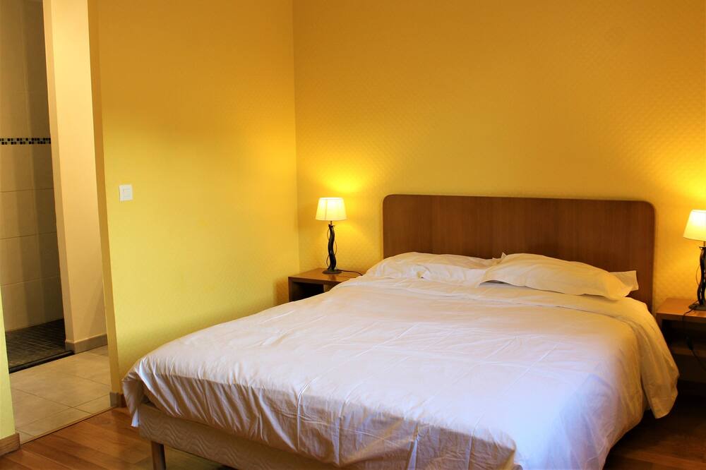 Photo of Bedroom in Villeneuve-sous-Dammartin