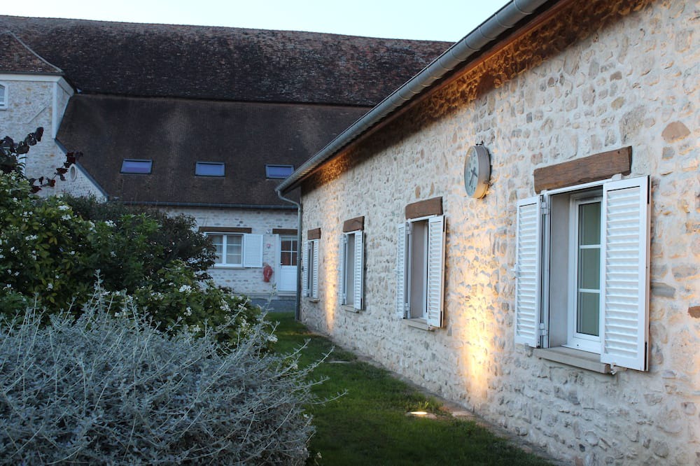Photo of Outdoor in Villeneuve-sous-Dammartin