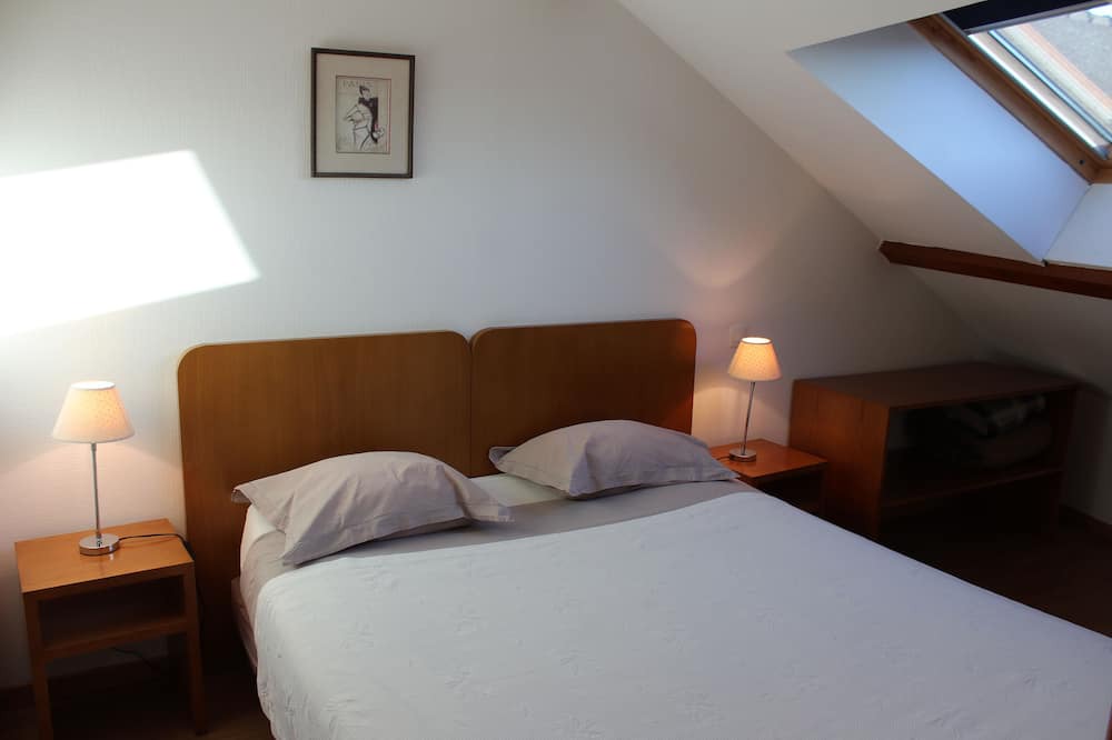 Photo of Bedroom in Villeneuve-sous-Dammartin