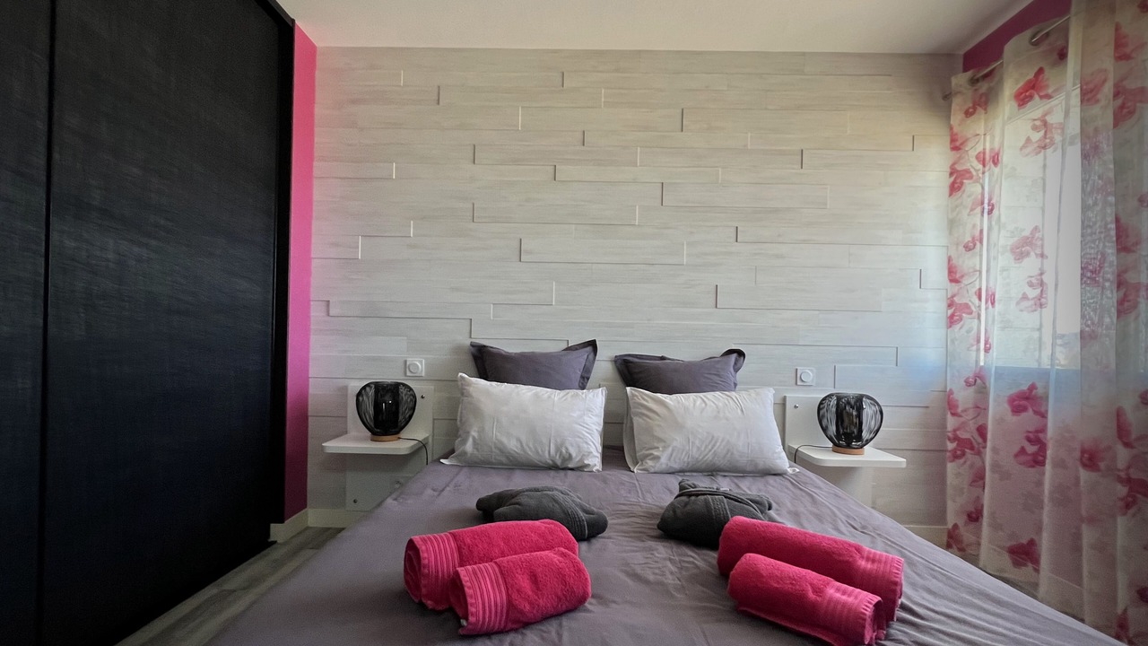 Photo of Bedroom in Santec