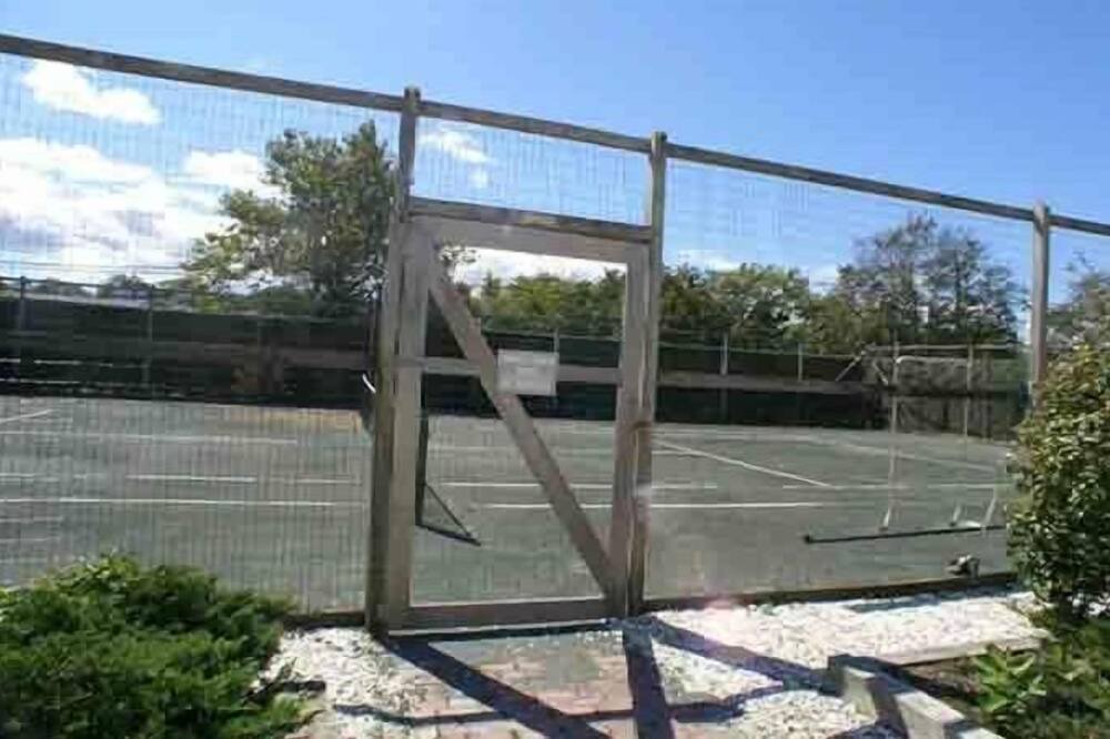 Photo of Others in Brant Point