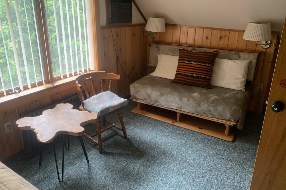 Photo of Bedroom in Oliverea