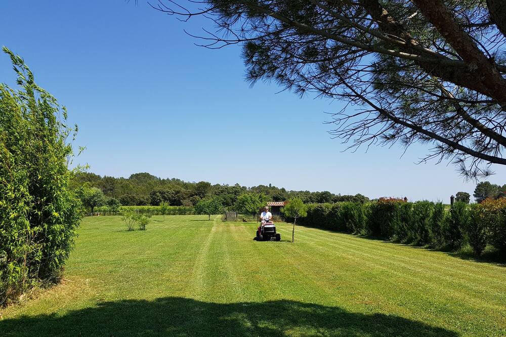 Photo of Others in Montaud
