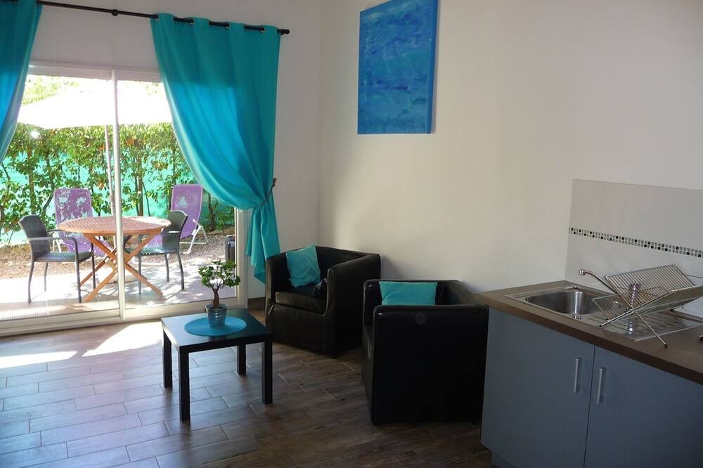 Photo of Livingroom in Montaud