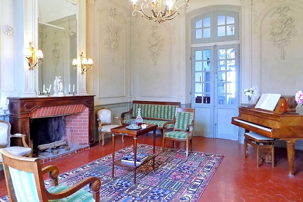 Photo of Livingroom in Castelnaudary