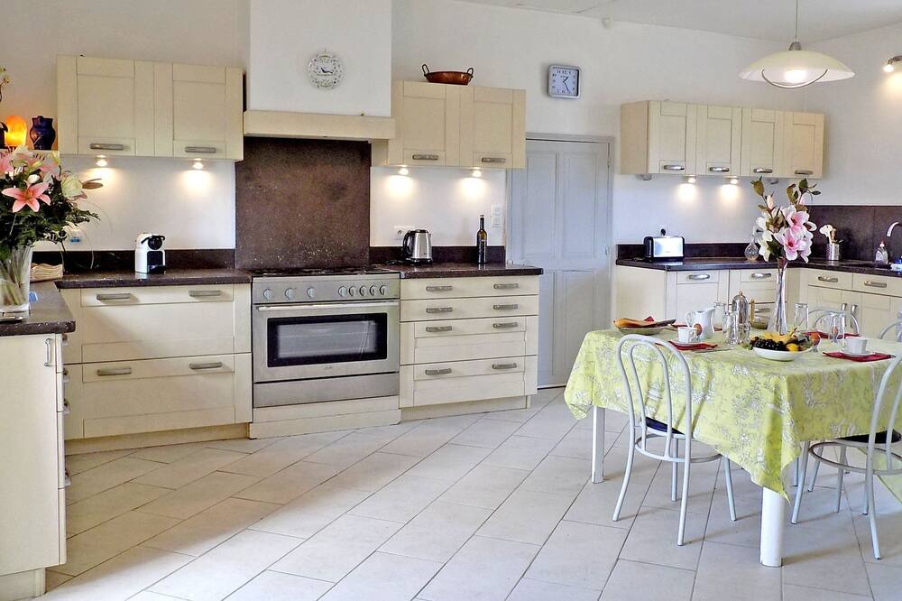 Photo of Kitchen in Castelnaudary