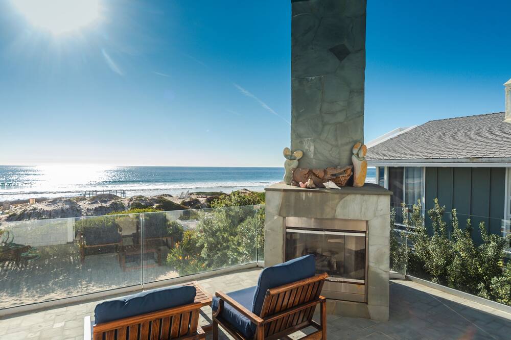 Photo of Patio Balcony in Western Malibu