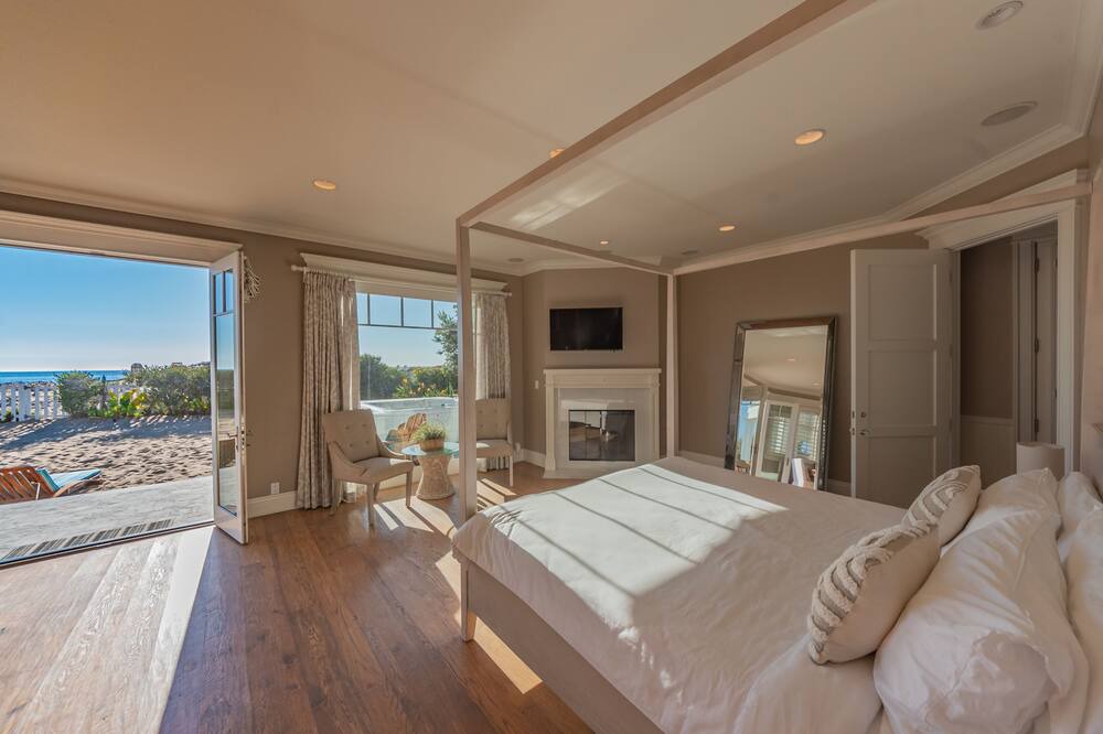 Photo of Bedroom in Western Malibu