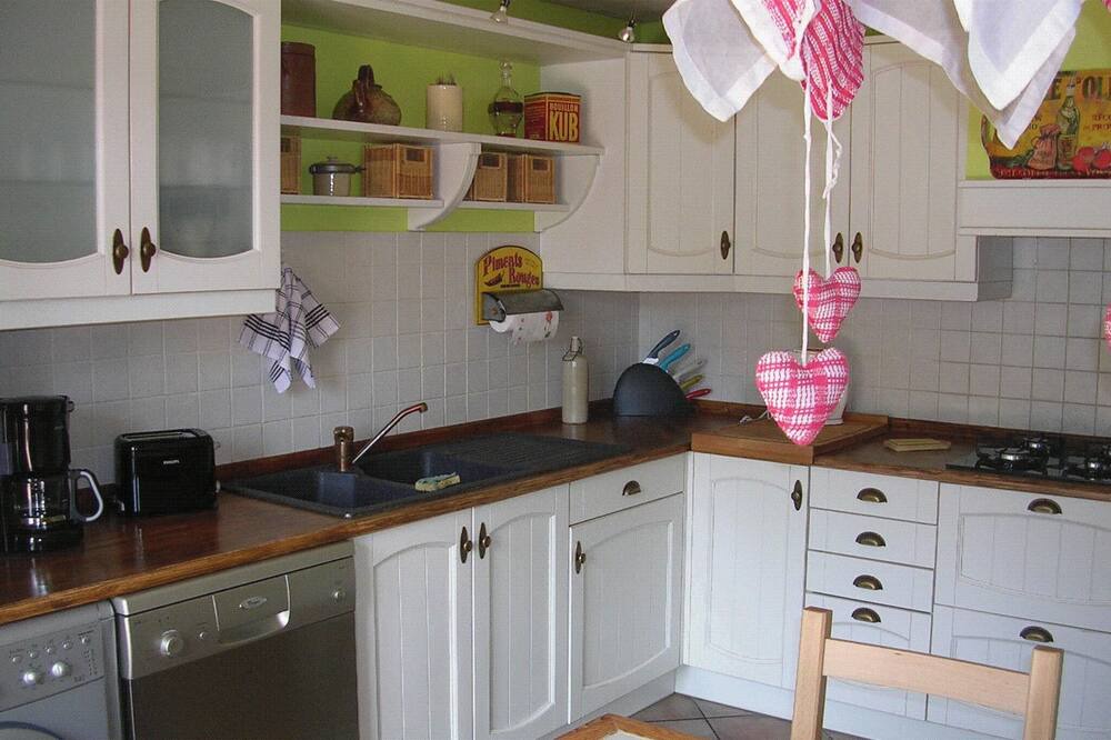 Photo of Kitchen in Cier-de-Luchon
