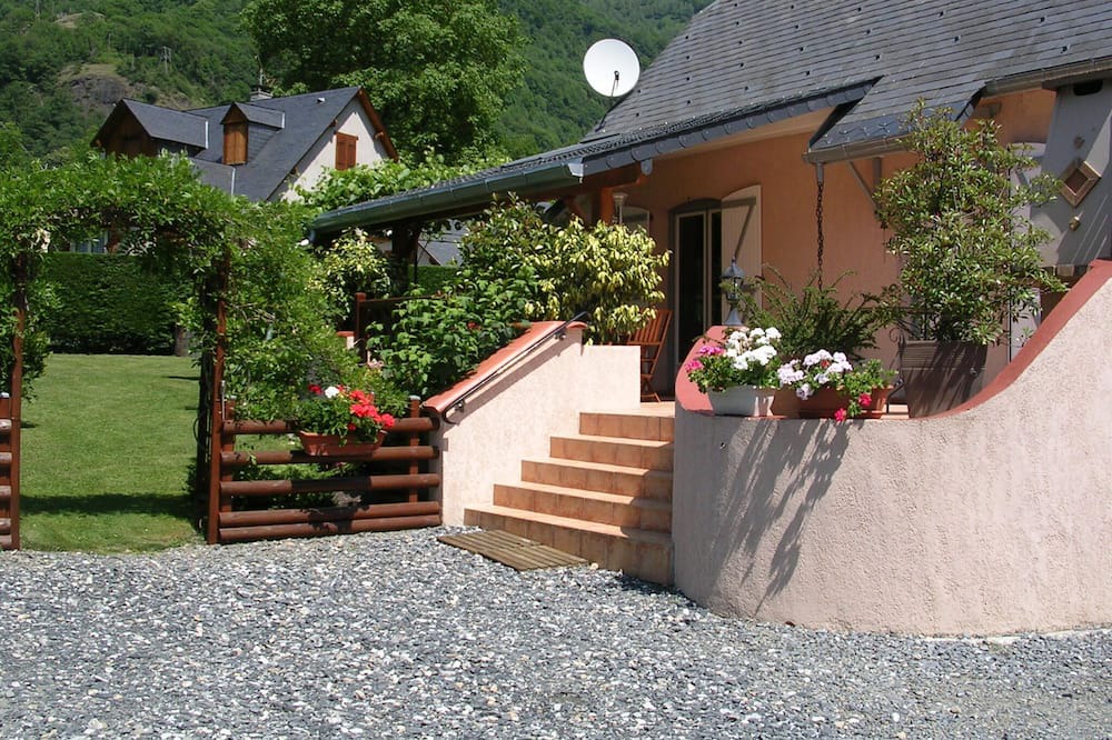 Photo of Outdoor in Cier-de-Luchon