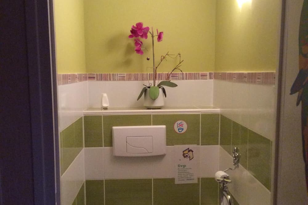 Photo of Bathroom in Cier-de-Luchon